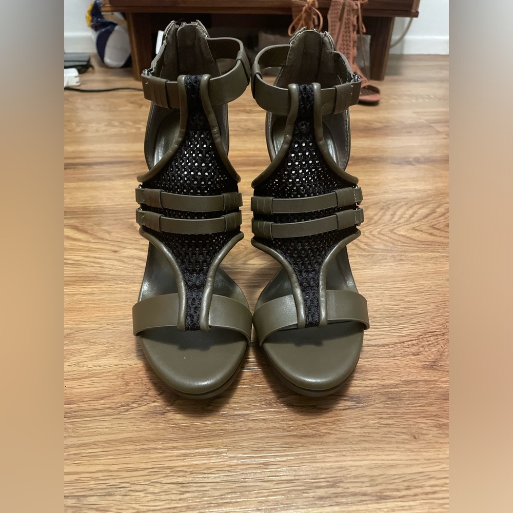 BCBG Katya High-Heel